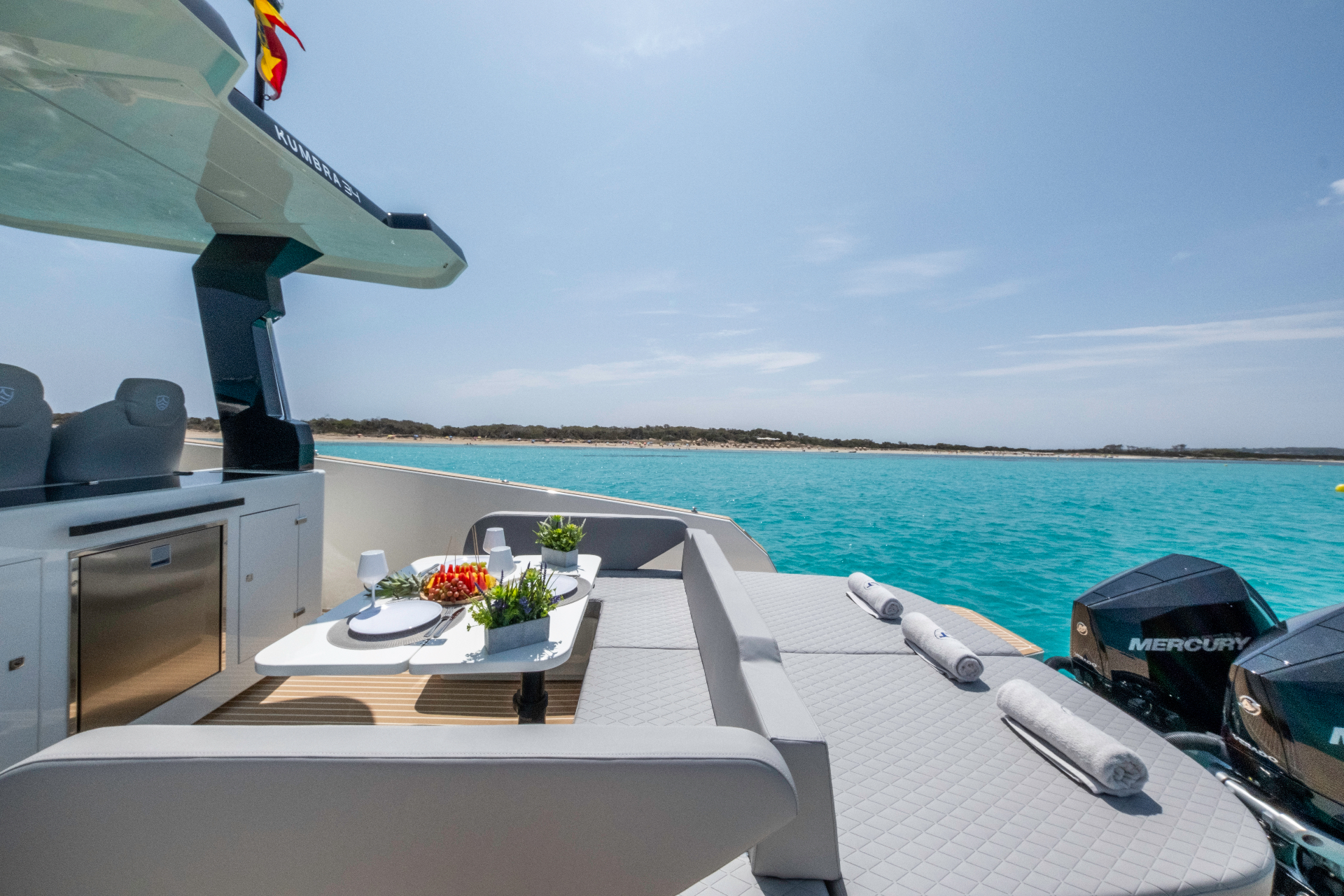 Dining area. The perfect meeting point.